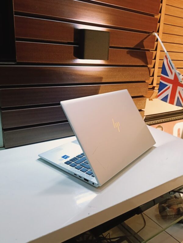 HP EliteBook 840 G8 – Core i7 – 11th Gen – 512GB SSD – 16GB Ram – Windows 11 Pro — product image